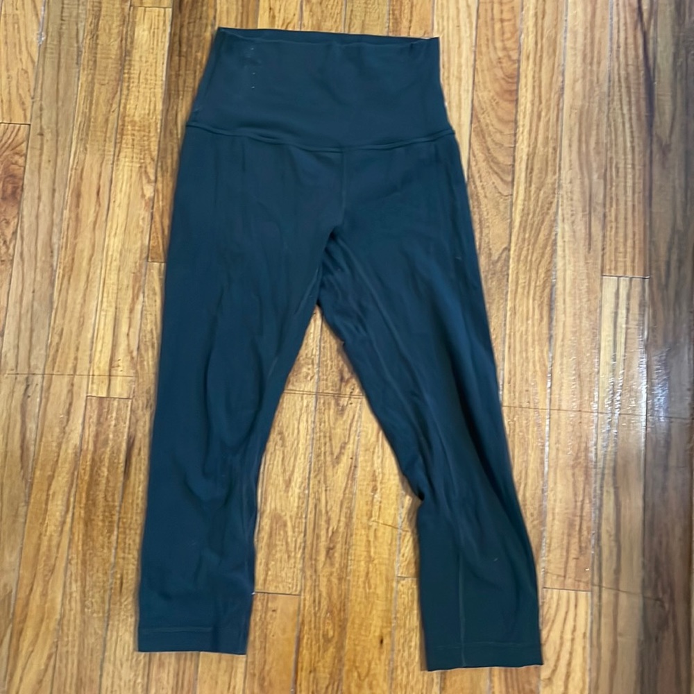 Lululemon army green Aligns size 2